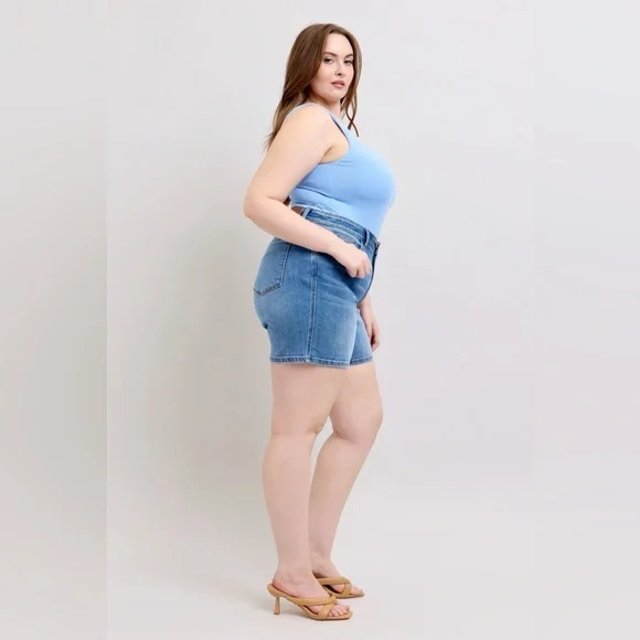 Judy Blue 2 Button Denim Shorts with Pockets Plus Size Classic Blue Denim Shorts - Picture 13 of 15